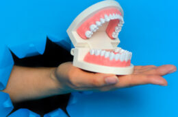 5 Things Your Teeth Are Trying to Tell You Right Now