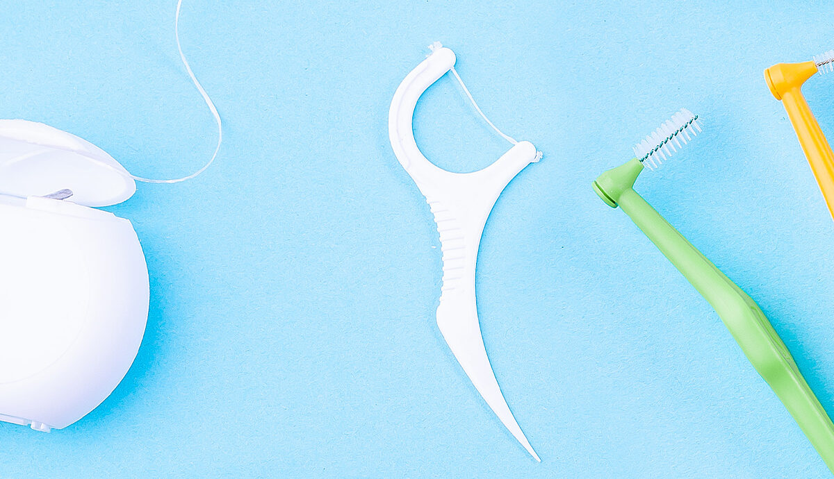 How to Floss Correctly for Every Age: A Family Guide
